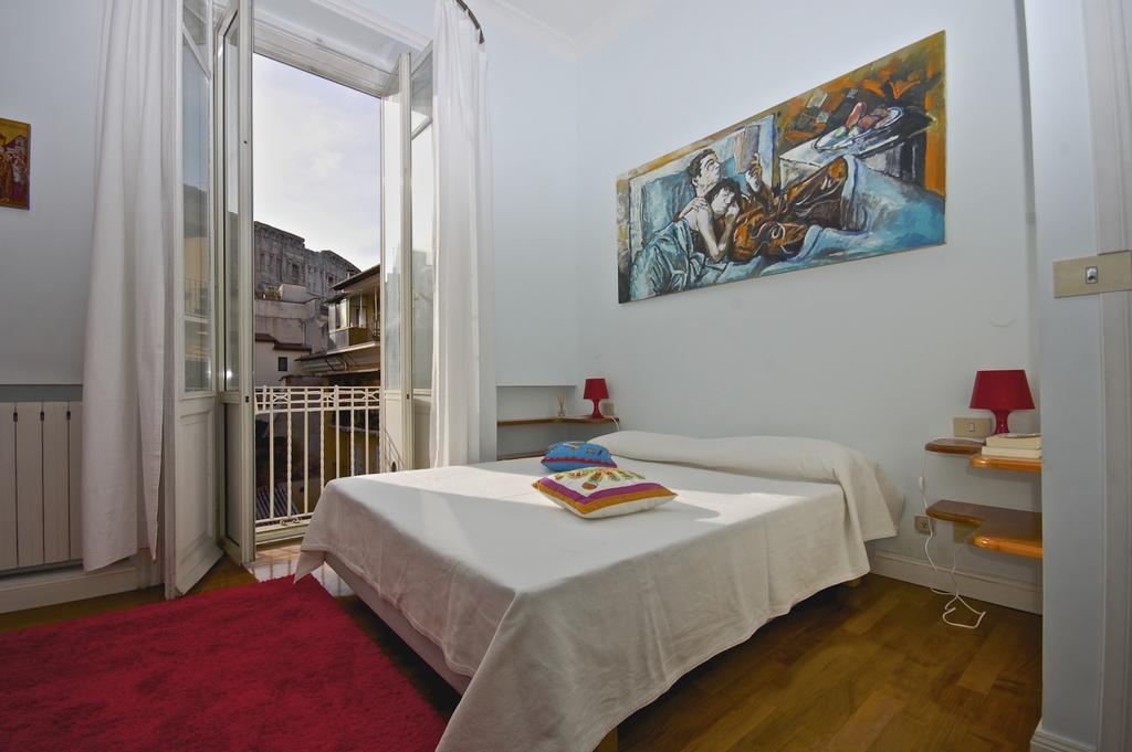 House And The City - Colosseum Apartments Рим Номер фото