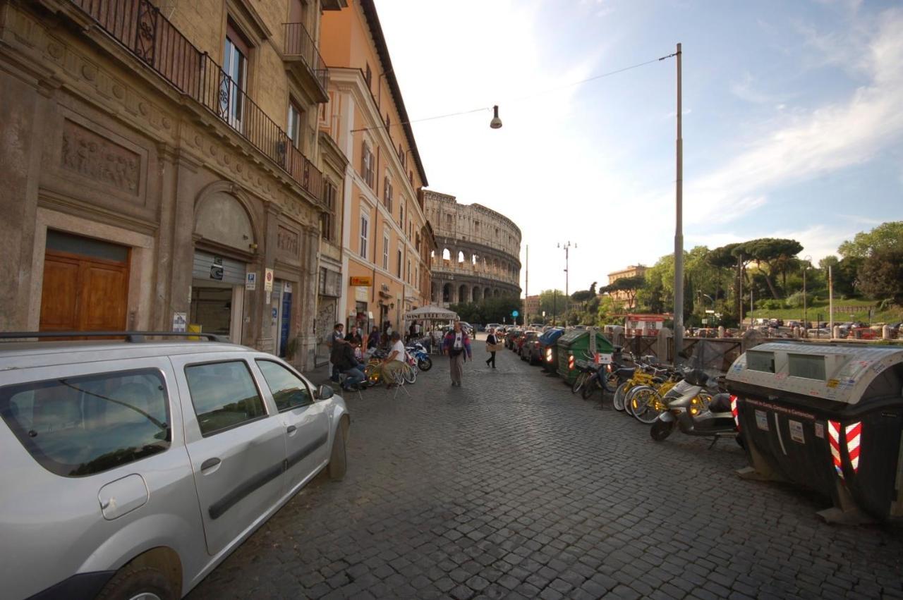 House And The City - Colosseum Apartments Рим Екстер'єр фото